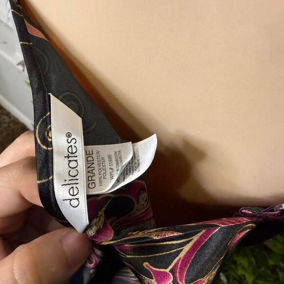 Vintage Delicates Women's Slip Dress - Picture 4 of 4